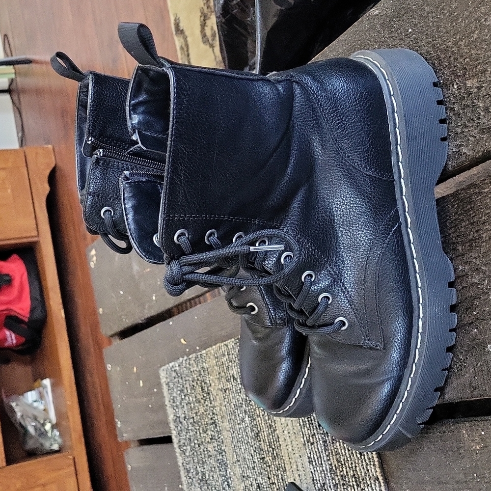 EUC Sincerely Jules Laced Moto Boot